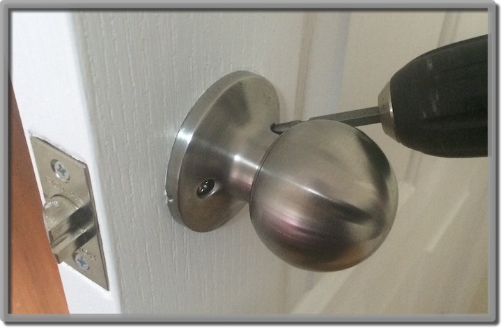how to replace door handle